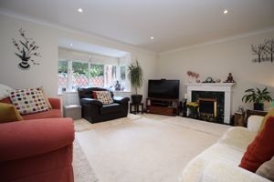 Living Room- click for photo gallery